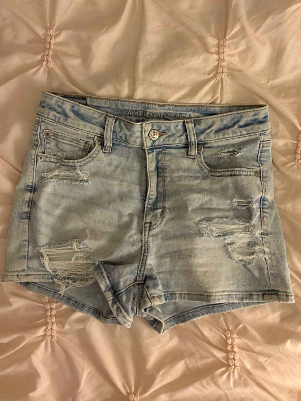 American Eagle denim shorts size 8 🛍️